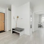 Miedziana Bright With Balcony And Parking By Renters *