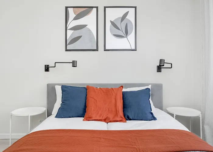 Miedziana Bright With Balcony And Parking By Renters Wrocław