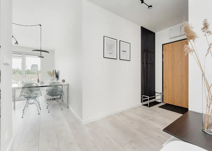 Miedziana Bright With Balcony And Parking By Renters Appartement Wrocław