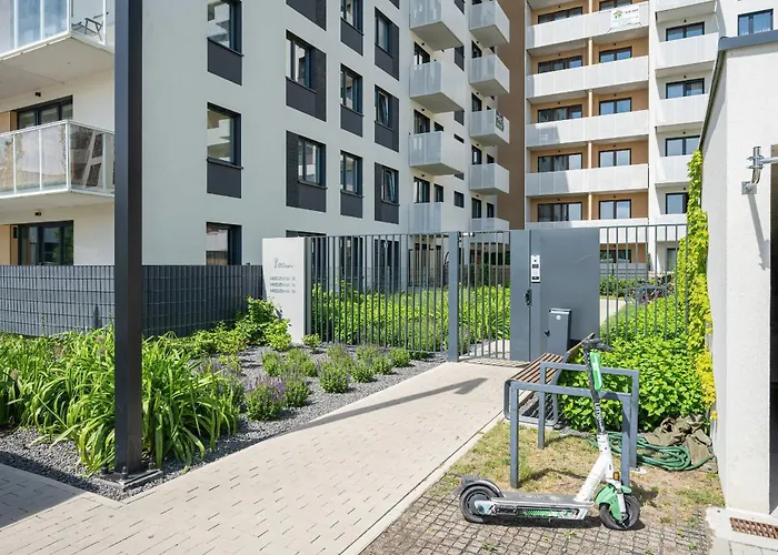 Miedziana Bright With Balcony And Parking By Renters Appartement *