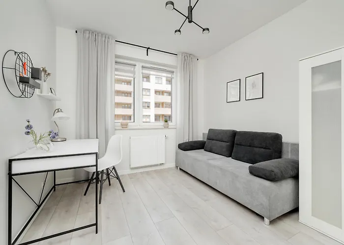 Appartement Miedziana Bright With Balcony And Parking By Renters