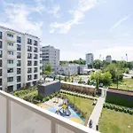 Miedziana Bright With Balcony And Parking By Renters Apartamento *