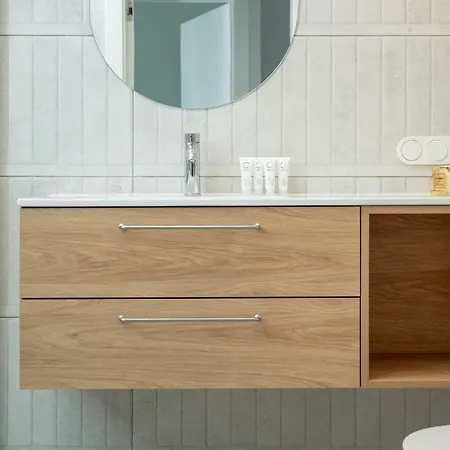 Apartment Miedziana Bright With Balcony And Parking By Renters
