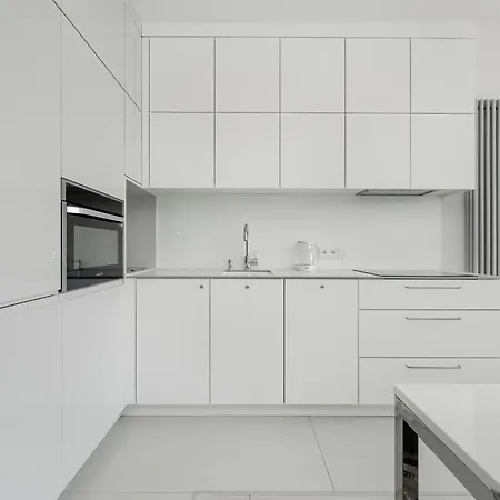 Appartamento Miedziana Bright With Balcony And Parking By Renters Breslavia