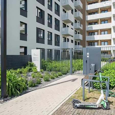 Miedziana Bright With Balcony And Parking By Renters Apartamento *