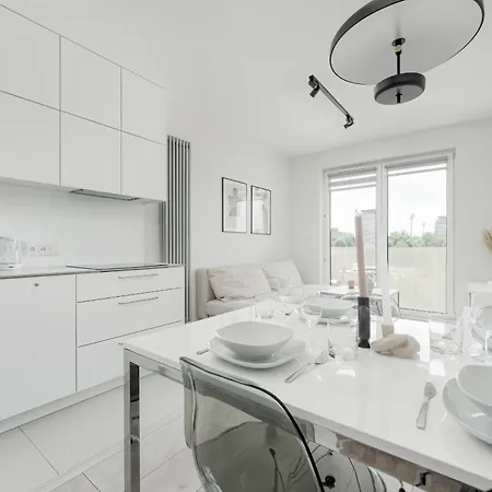 Διαμέρισμα Miedziana Bright With Balcony And Parking By Renters *